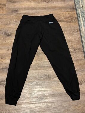 Black Med Couture Petite Women’s Jogger Scrub Pants